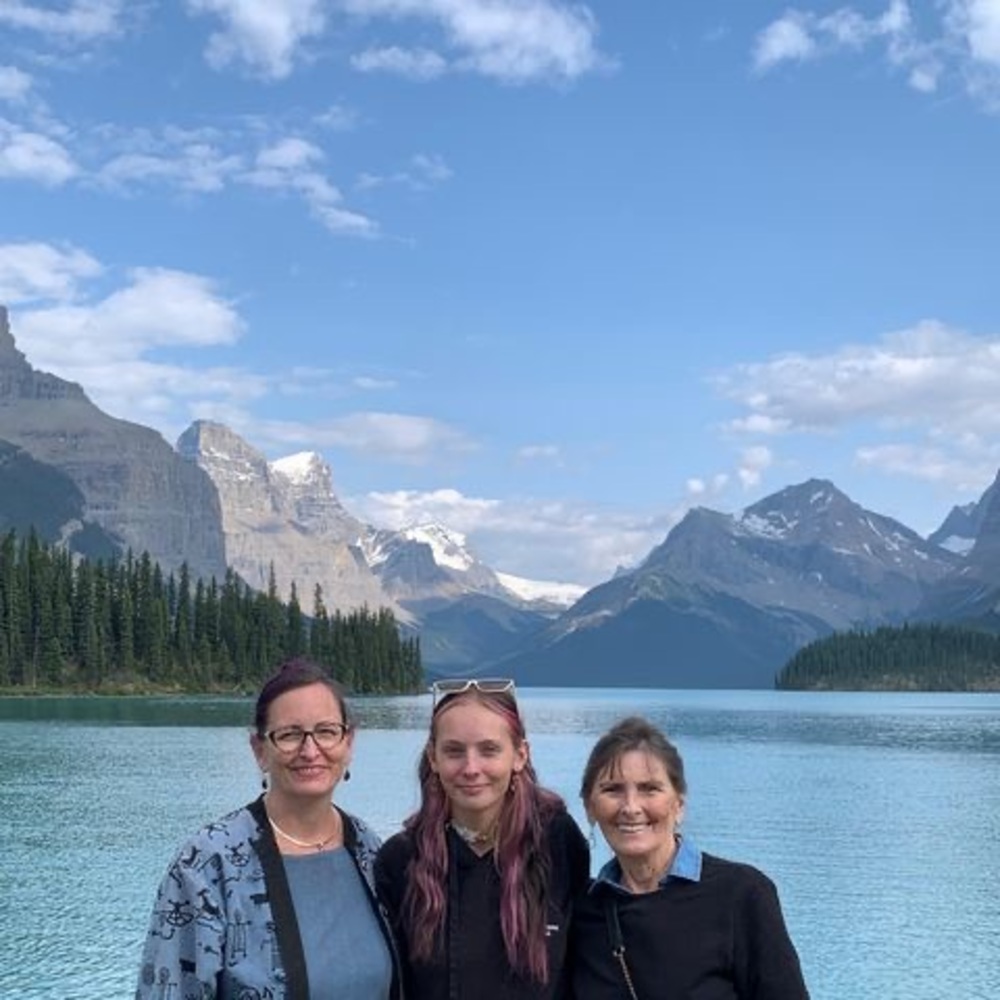 Meet your Posher, Bonnie